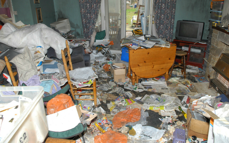 Description_of_image_used_in_webinar_working_with_adults_and_children_who_hoard_hoarders_home